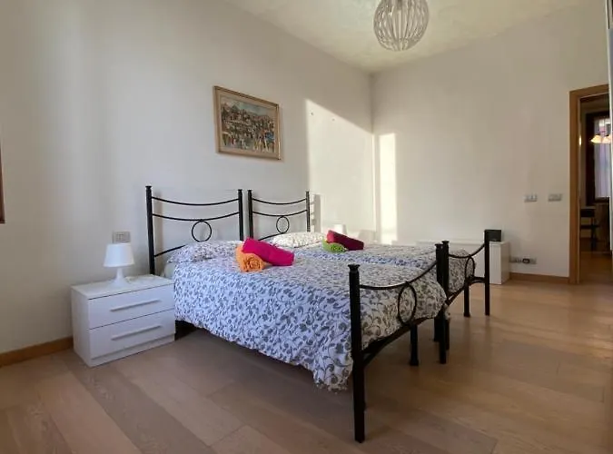 Ca' Santa Marta Apartment *